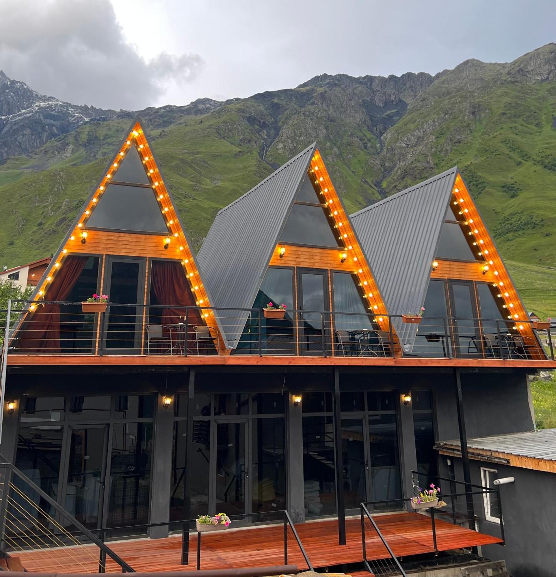Pyramid Kazbegi 호텔 외부 사진