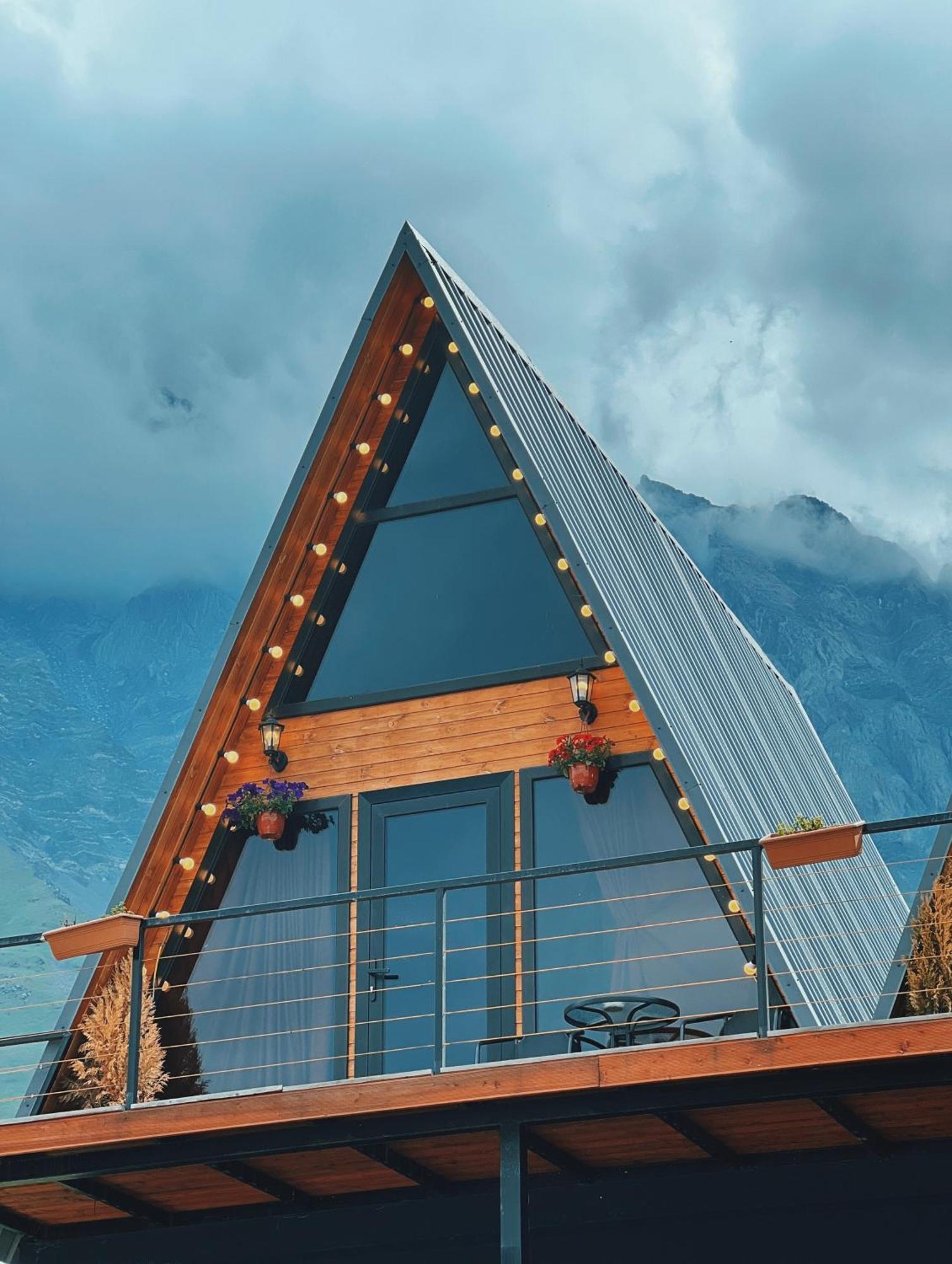 Pyramid Kazbegi 호텔 외부 사진